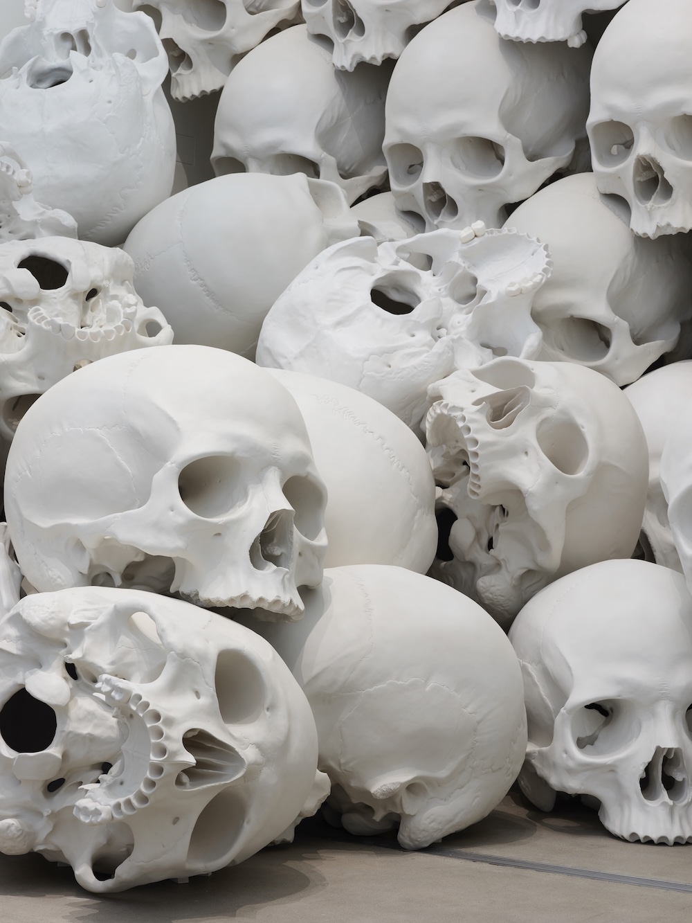 「ロン・ミュエク」展、森美術館にて開催！